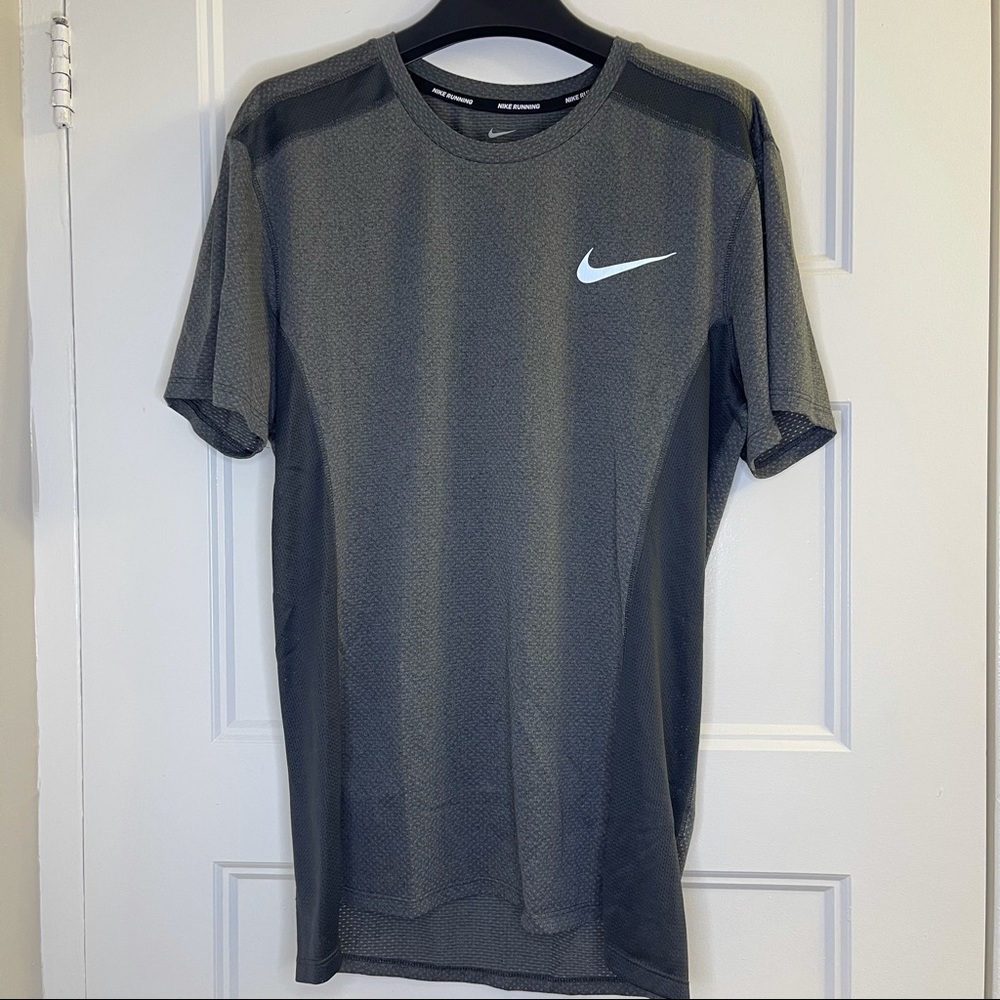 Nike DRI-FIT T-Shirt